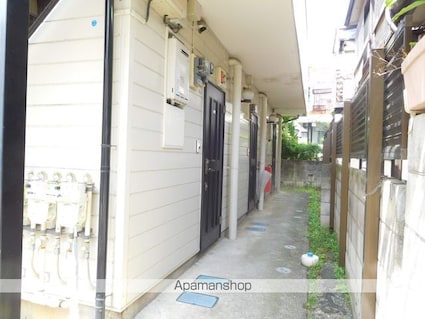 東京都杉並区下井草３丁目[1K/16m2]のエントランス2