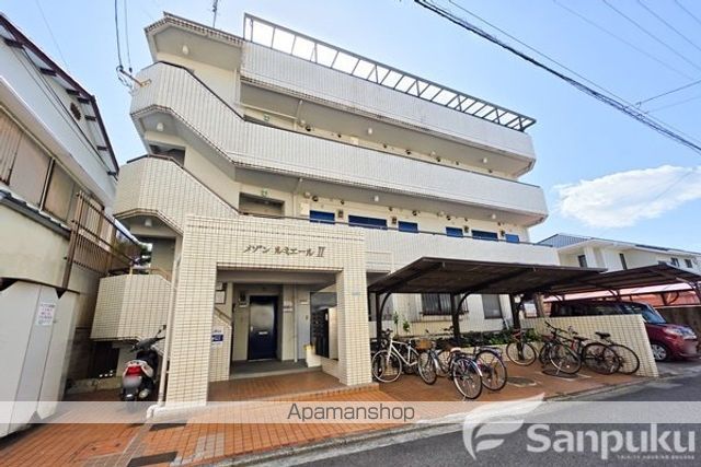 メゾンルミエールIIの外観写真