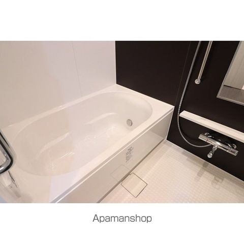 コンフォリア滝野川の内装写真