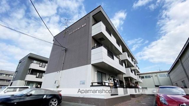 さくらマンションBの外観写真