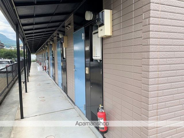 レオパレス悠の玄関写真