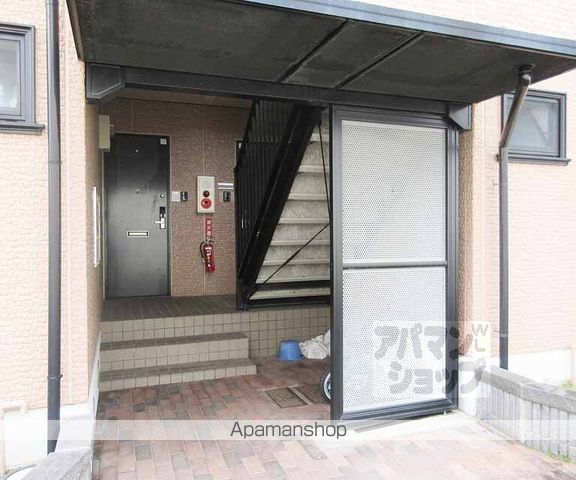 ファミールSETAの玄関写真