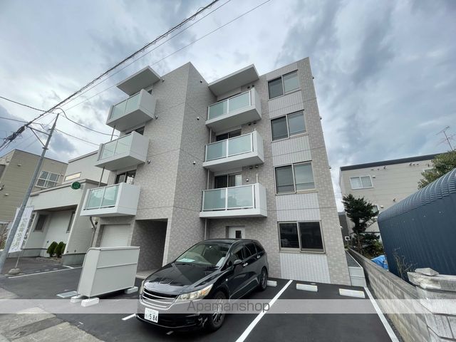 A BOND東札幌の外観写真