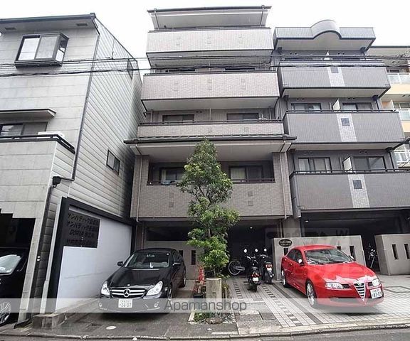 サンパティック参番館の外観写真