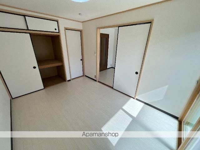 ロイヤルタムラバラ館の内装写真