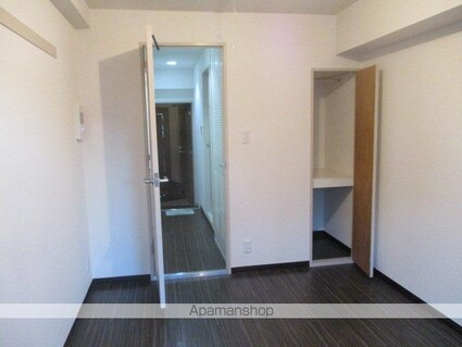 ザ・ステージ早稲田[1K/17.17m2]のリビング・居間