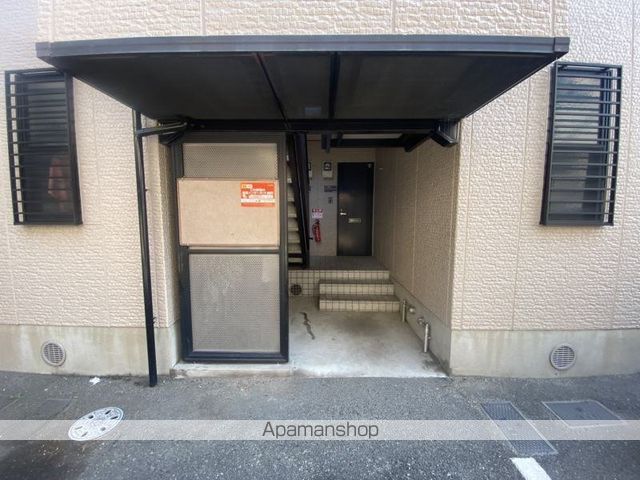 パークハイム南花田B棟の玄関写真
