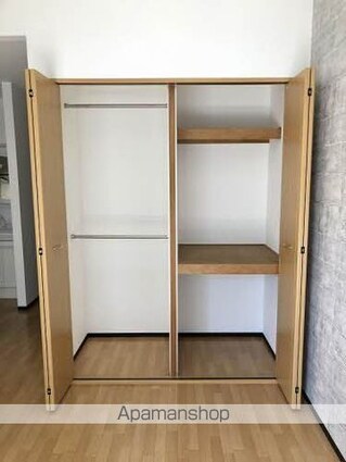 ファイブヒルズ[1R/25m2]の収納
