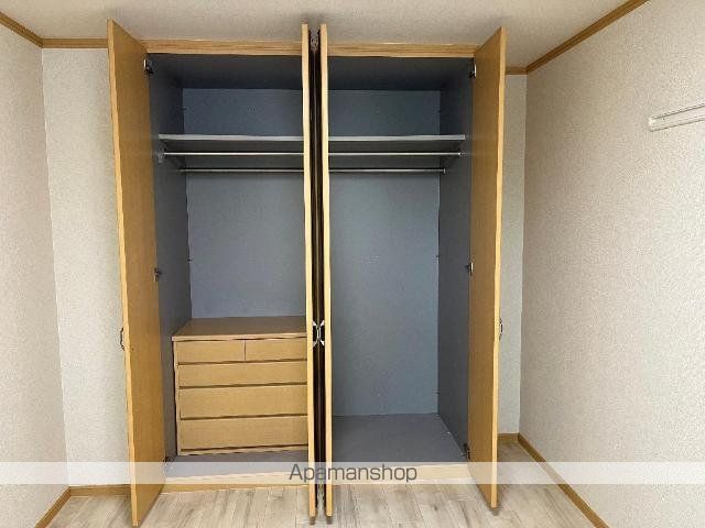サンタティリカの内装写真
