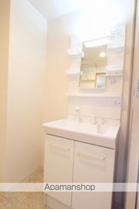 フェリオ新西[1LDK/42.2m2]の洗面所