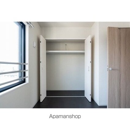 ウェルスクエア西新宿五丁目[2LDK/41.81m2]の収納