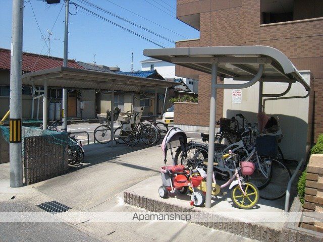 フォレスト カワハラの外観写真