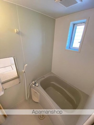 Ｉ・セレブ香川町Ａ・Ｂ[2LDK/62.89m2]のバス