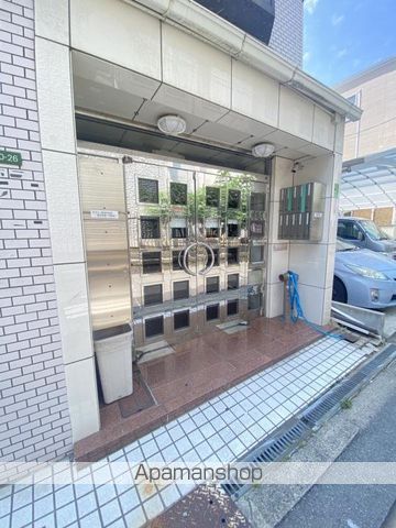 菅栄町レディースマンションの玄関写真
