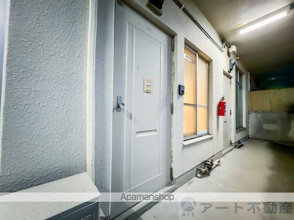 アザミハイツ松山[2DK/37.5m2]のエントランス1