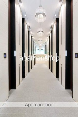 大阪ひびきの街 THE.SANCTUSETOWERの玄関写真