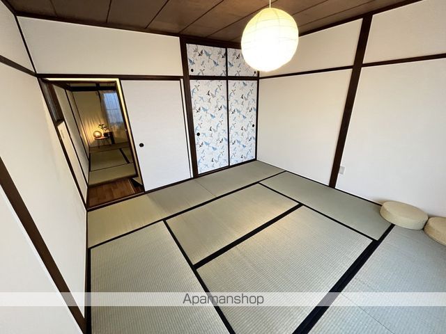 枚方市 2階建 築49年の内装写真