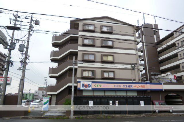 ベルニシキN棟の外観写真