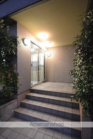 フィオーレ ジュネスの玄関写真