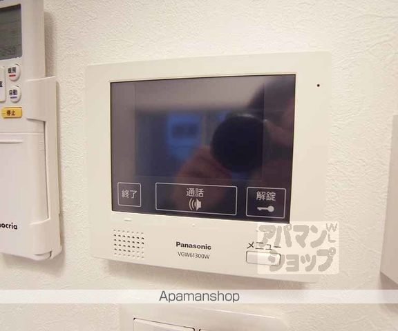 ハーモニーテラス深草大亀谷西寺町の内装写真