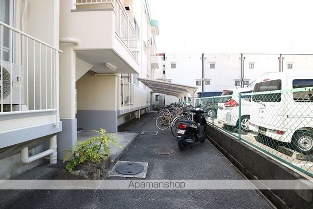 中沢マンションの玄関写真