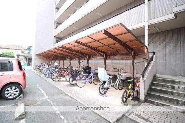 津山線 法界院駅 徒歩28分 5階建 築32年の外観写真