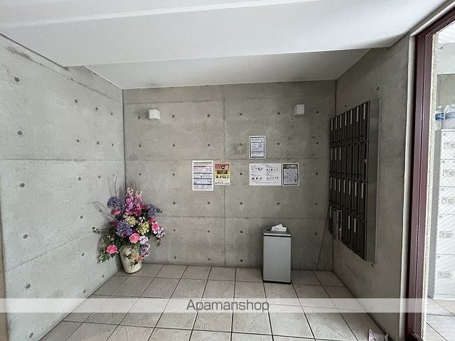 セレブコート安堂寺の玄関写真