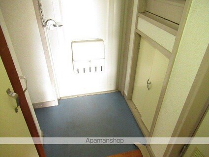 シタラレジデンス[1R/27.9m2]の玄関