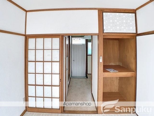 山越ハイツの内装写真