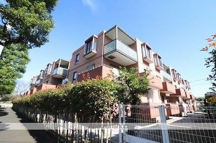 ランビニオン[3LDK/72.3m2]の外観1