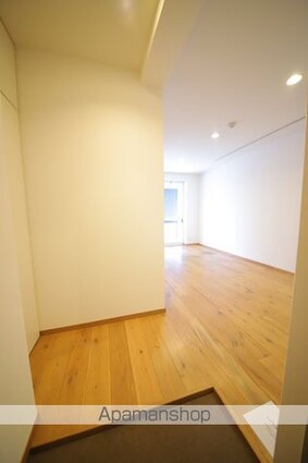 ガーデンズフラット[1R/29m2]の玄関