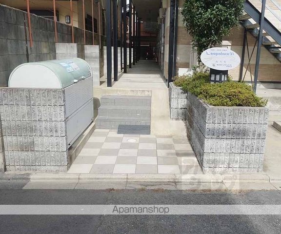 レオパレス西七条の外観写真