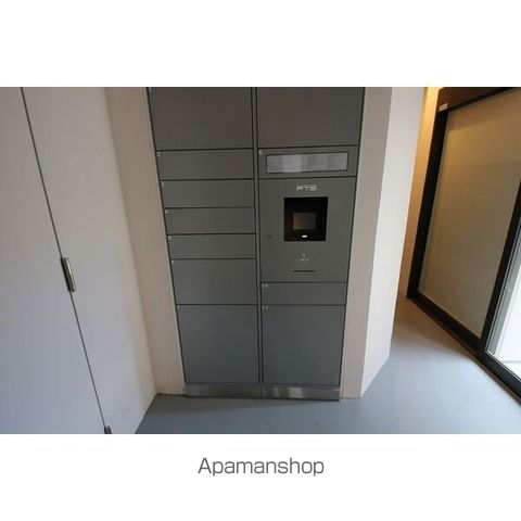 ポルタニグラ千種の玄関写真