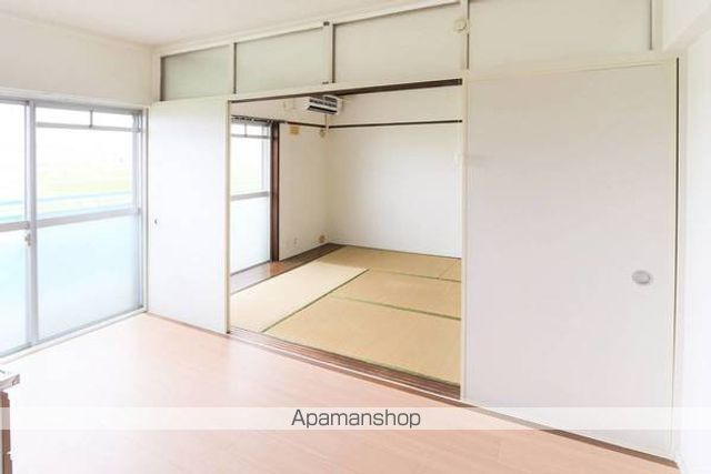 ビレッジハウス直方5号棟の内装写真