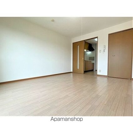 滋賀県彦根市鳥居本町[1K/30.94m2]のリビング・居間3