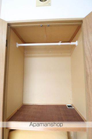ベンベデール IIの内装写真