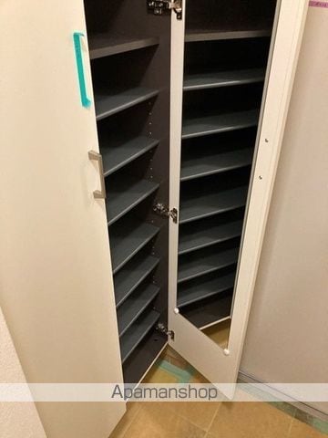 AURA Eの内装写真
