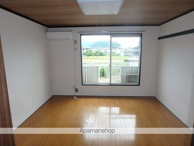 フレグランスWEST A棟の内装写真