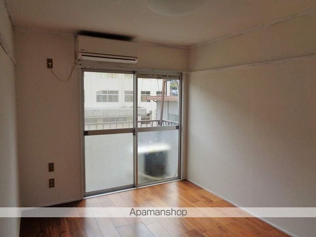 山内アパートの内装写真