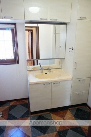桜井町戸建貸家の内装写真