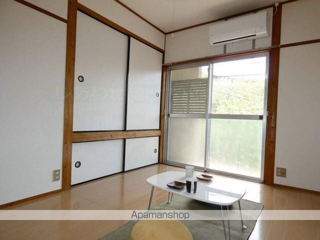 セフィラ学園通りの内装写真