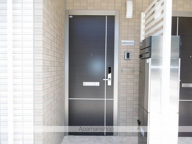 DーROOMグリーンヒルズの玄関写真