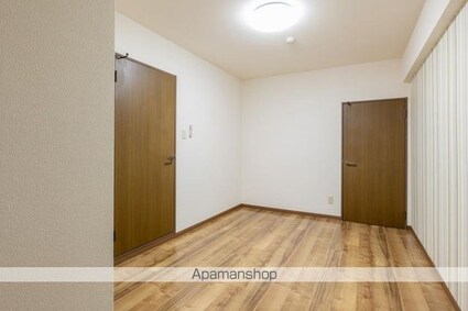 グローバル高松[2LDK/54m2]の内装1