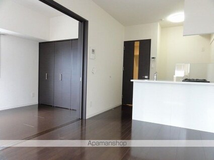 福岡県福岡市博多区美野島２丁目[1LDK/33.01m2]のリビング・居間2