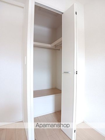 ノイエツァイト VAの内装写真