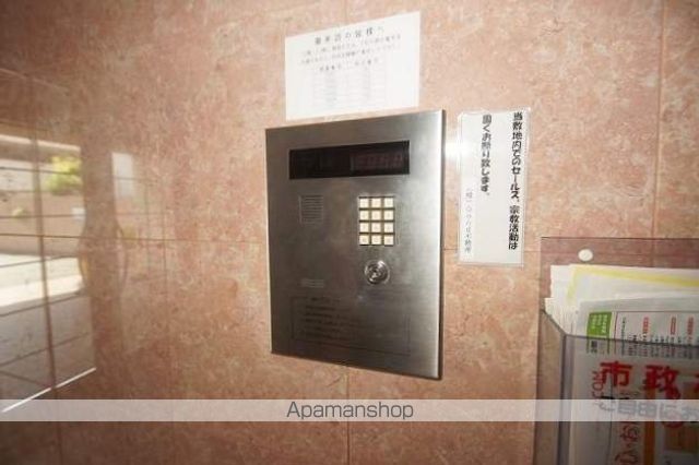 ソレアード薬院の玄関写真