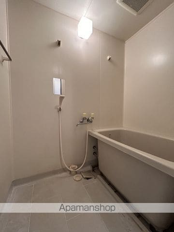 リマーカーブル己斐の内装写真