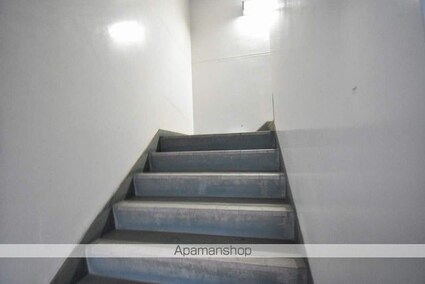 コートパレス[2K/35.1m2]の共用部2