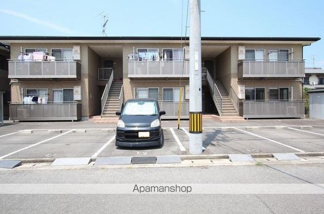 フォブール緑ヶ丘Bの外観写真