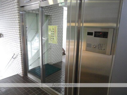 東京都世田谷区三軒茶屋２丁目[1K/22.31m2]のエントランス